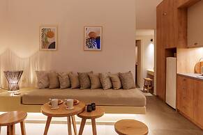 Santorini - Villa - Sleeps 5 - Pool - Parking