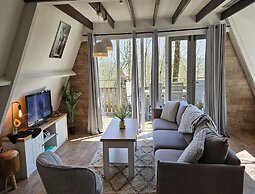 Peaceful Forest Chalet Near Durbuy