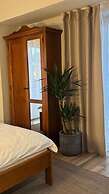 HOTEL LUCY STAR