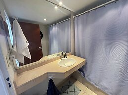 Studio Featuring a Private Terrace With a Grill