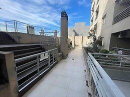 Studio Featuring a Private Terrace With a Grill