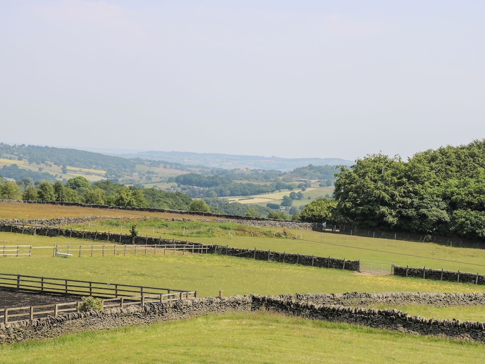 The Peak View Holmfirth