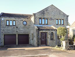 The Peak View Holmfirth