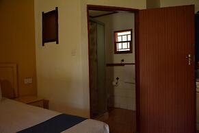 Three Tree Hotel