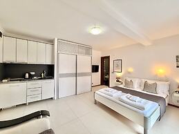 Adriatic Urban Apartments