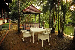 Backwater Retreat Resort - Kumarakom