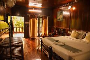 Backwater Retreat Resort - Kumarakom