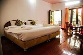 Backwater Retreat Resort - Kumarakom