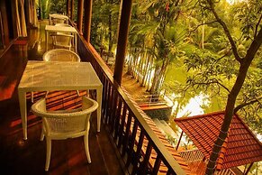 Backwater Retreat Resort - Kumarakom