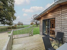 Oak Lodge