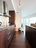 Comfy Lakeview Rogers Centre FreeParking