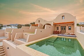 Santorini - Villa - Sleeps 5 - Pool - Parking