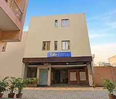 Fabhotel Shri Vishwanath