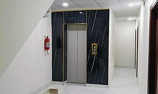 Fabhotel Vedika