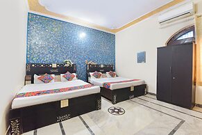 Fabhotel Pink Haveli