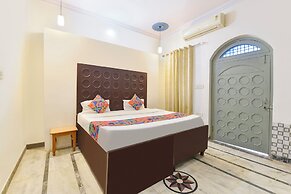 Fabhotel Pink Haveli