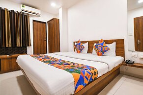 FabHotel Apple - Nr. by ITI