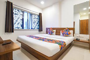 FabHotel Apple - Nr. by ITI