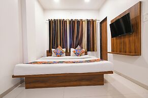 FabHotel Apple - Nr. by ITI