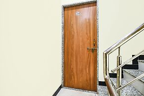 Via Ratna Palace I