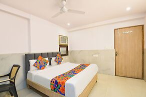 Fabhotel HR Residency