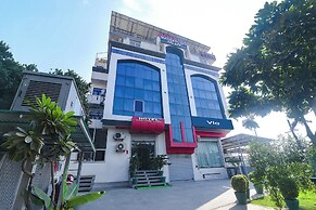 Via Mansarovar Palace