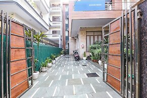 Via Esscon House
