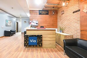 Via Esscon House