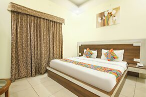Fabhotel The Glory