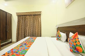 Fabhotel The Glory