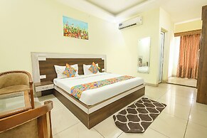 Fabhotel The Glory