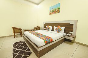 Fabhotel The Glory