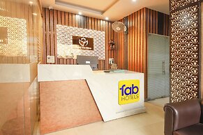 Fabhotel The Glory