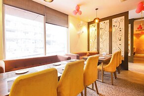 Fabhotel The Glory