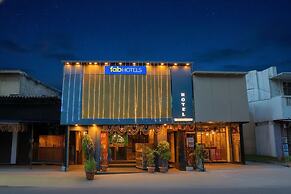 Fabhotel Jk