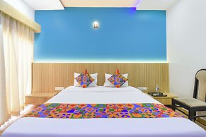 Fabhotel Rest Inn