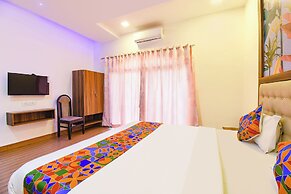 Fabhotel Rest Inn