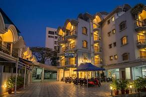 Fabhotel Rest Inn