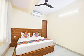 Via Imperial Residency
