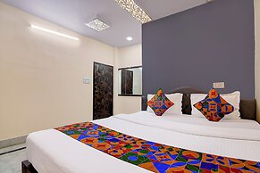 Via Rajdanga Retreat