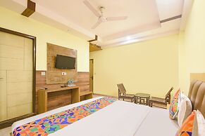 Fabhotel Golden Gate Deluxe