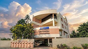 Fabhotel Jk Grand