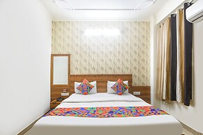 Fabhotel Divine