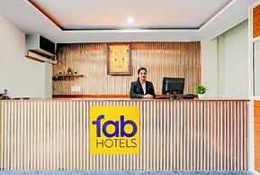 Fabhotel Royal Garuda Palace
