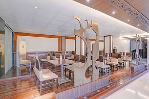Fabhotel Satyan Inn