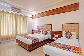 Fabhotel Satyan Inn
