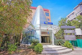 Fabhotel Satyan Inn