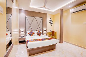 Fabhotel Abrol Suites
