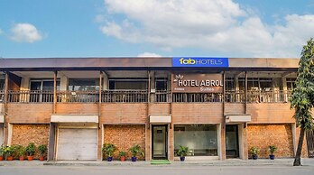 Fabhotel Abrol Suites