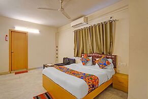 Fabhotel The Jumbo Stay